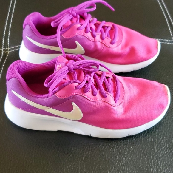 nike tanjun print gs